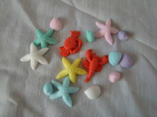 Edible Seaside shells cake decorations