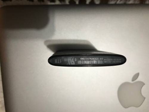 SAMSUNG 1TB USB3 SSD DRIVE