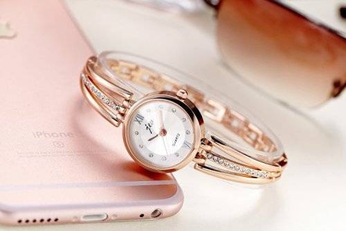 Fashion Luxurious Women's Watch