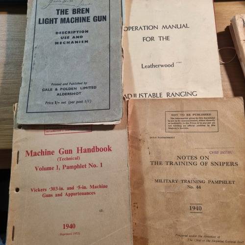 RHODESIA, FOUR SMALL BRIT TRAINING MANUALS USED BY RHODESIAN INSTRUCTORS.(sgt j. pretorius RLI)