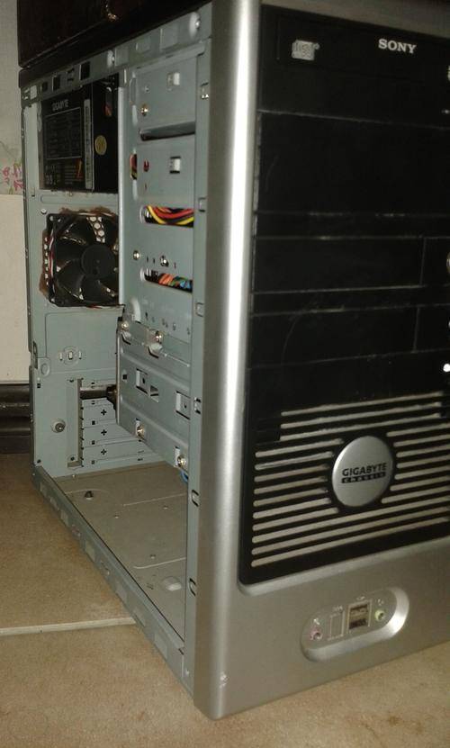 GIGABYTE P4 3 GIG COMPUTER WITH LEGAL WINDOWS XP