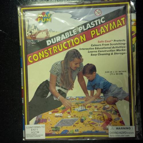 LARGE DURABLE PLAYMAT (CONSTRUCTION THEME) 71X84CM