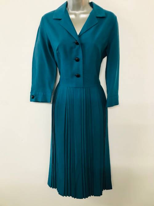 1940s true vintage blue dress must see.generous 10 / 34 MUST EE.
