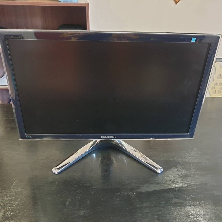 Samsung 24` monitor