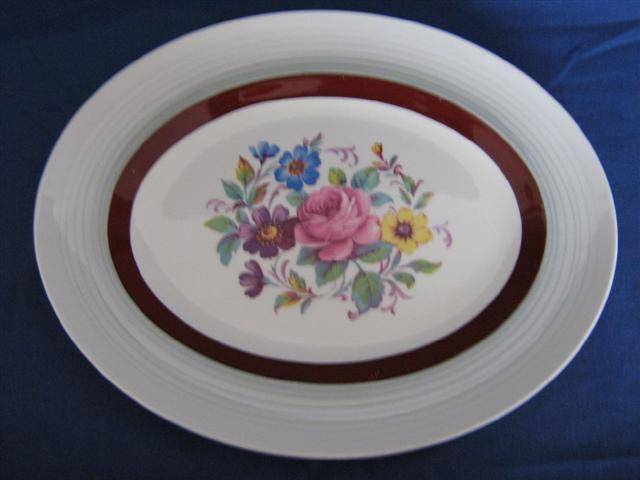 MIDWINTER OVAL PLATTER...31cm IN LENGTH X 25cm WIDE.