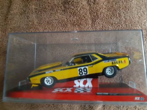 SCX SCALECTRIC PLYMOUTH AAR CUDA