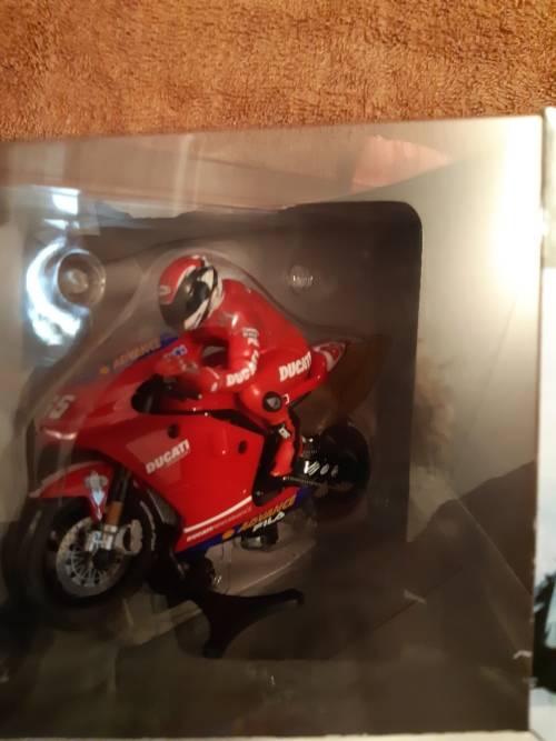 SCALEXTRIC MOTOGP DUCATTI