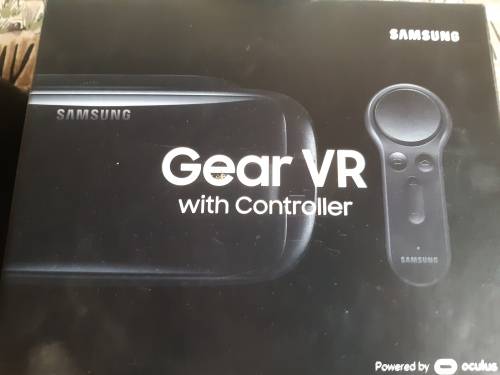 SAMSUNG GEAR VR WITH CONTROLLER