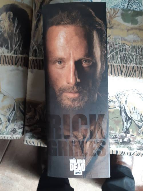 WALKING DEAD RICK GRIMES 1/6 SCALE FIGURE