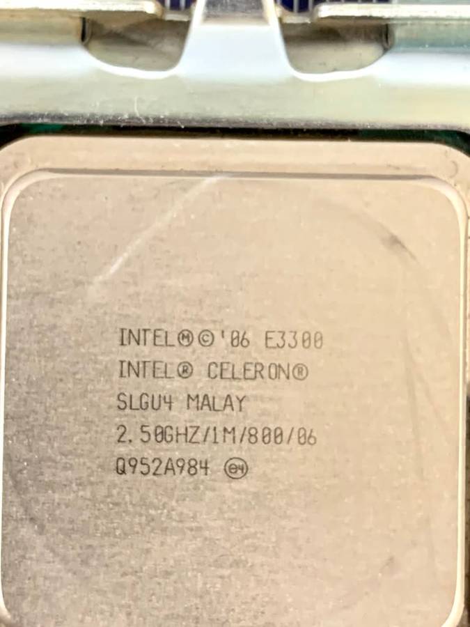 Foxconn N15235 Motherboard including CPU, RAM and Video Graphics Card