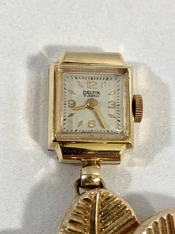 Beautiful Rolled Gold 17 Jewels Mechanical  Brooch Watch