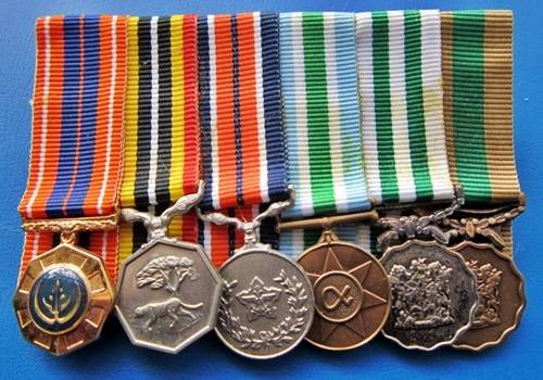 ## Miniature SANDF Medal Group ##