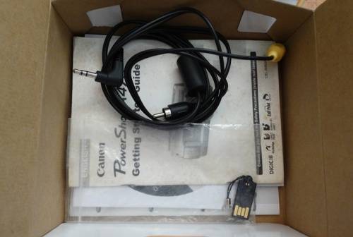Canon Powershot Auto 7-1 Megapixel Camera Almost New