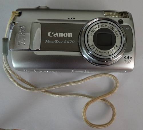 Canon Powershot Auto 7-1 Megapixel Camera Almost New
