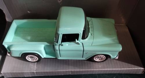1955 Chevrolet Stepside Pick-up Truck 1/32 Scale