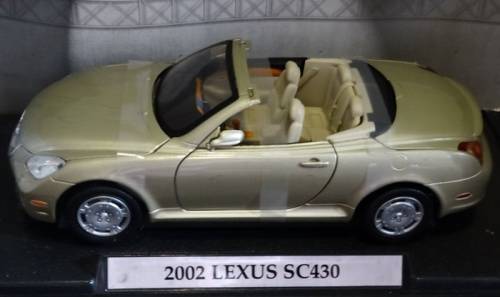 2002 Motormax Lexus SC430 1/18 Scale