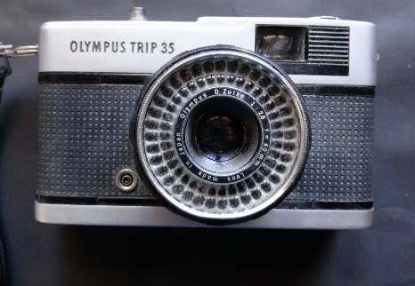 Olympus Trip 35 camera. 100% Working