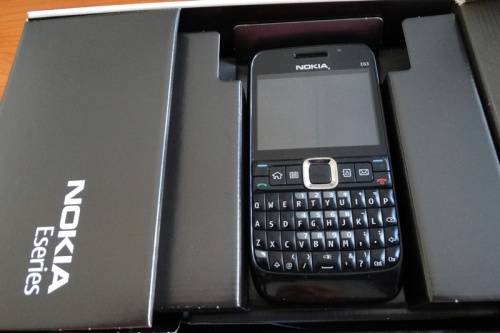Nokia E63 with Instructions in box . Battery not charging