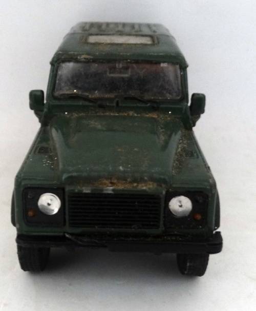 Welly's Land Rover defender 10cm wide X 5cm High