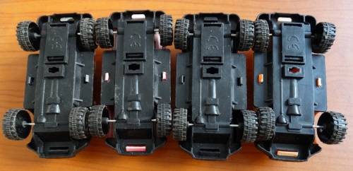 4 Plastic Bakkie 9.5cm wide 4.5cm high