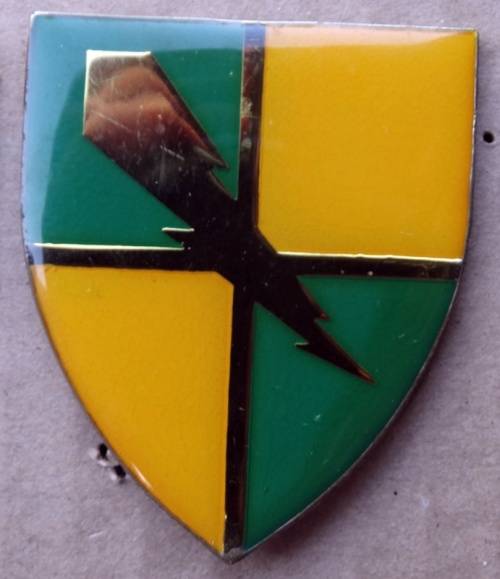 SADF Group 28 HQ Flash. Pins intact (45)