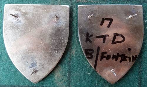 Pair of SADF17 Supply and Transport Depo Flashes . Pins Intact (18)