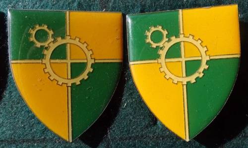 Pair of SADF Group 16 HQ Flashes .Pins Intact (24)