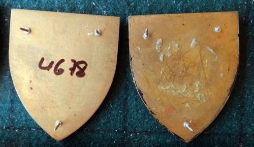 Pair of SADF 54 Field Workshop Flash. 5 Pins Intact (71)