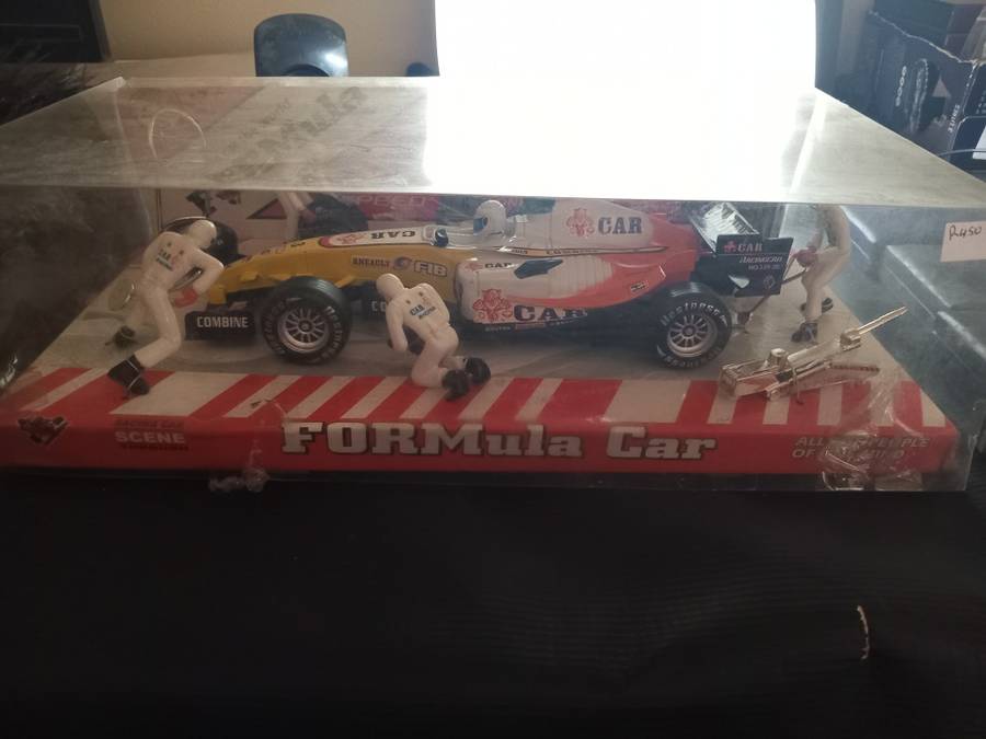 Formula 1 Pit Stop team and car set up