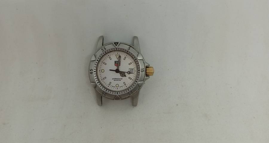 Genuine Tag Heuer Professional women` watch. Genuine by Watch maker in PTA East. Needs battery