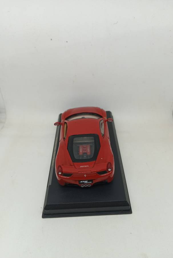 Official Ferrari 458 Italia - Scale 1/43
