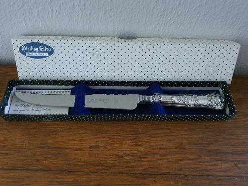 Silver handled kings pattern cake knife
