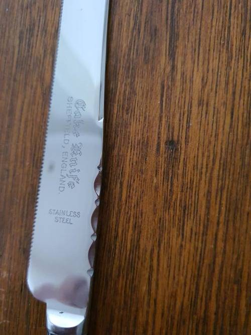 Silver handled kings pattern cake knife