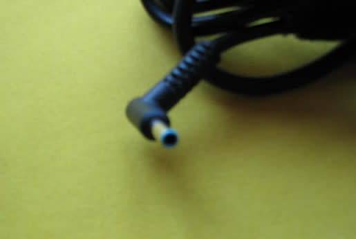 HP Original OEM 65w Laptop Charger - small blue pin