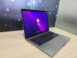 Macbook air 13` Early 2015 i5, 1.6Ghz  8GB Ram  128GB SSD  Intel HD Graphics 6000 1536M,