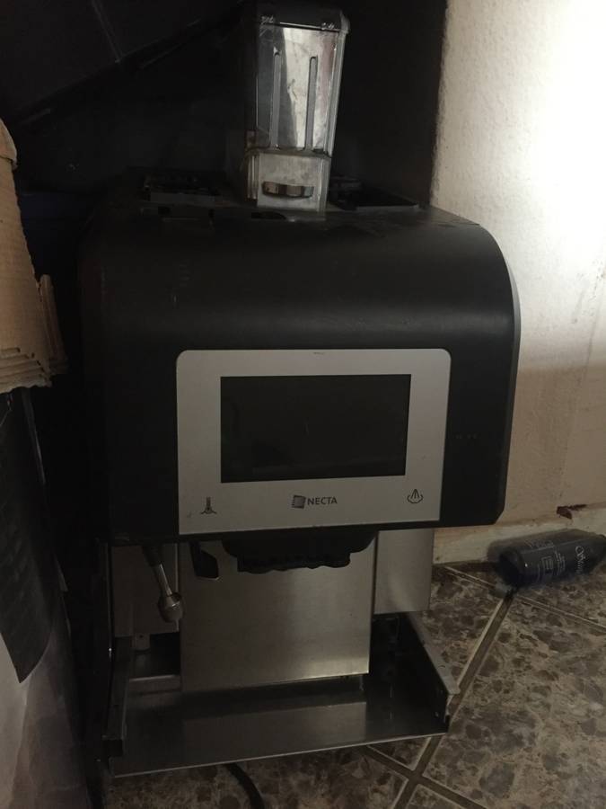 Industrial NECTA KARISMA AUTOMATIC COFFEE MACHINE WITH NECTA KARISMA 12l Milk Fridge Dispenser
