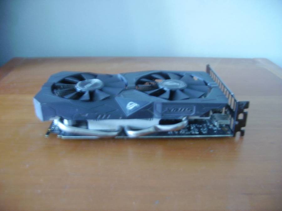 ASUS ROG STRIX RX 560 EVO GAMING OC