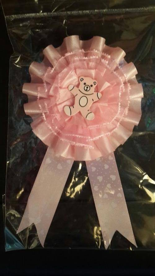 Baby shower broach for mum to be
