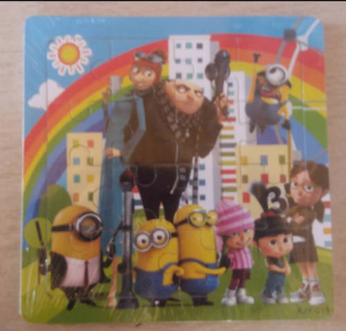 Despicable Me/ Minions wooden puzzle - 16 piece-Great as a party favor