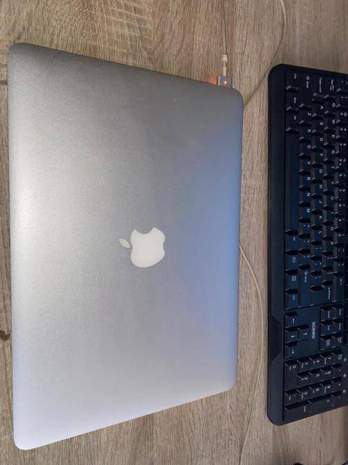 Macbook Air (Early 2017) A1466