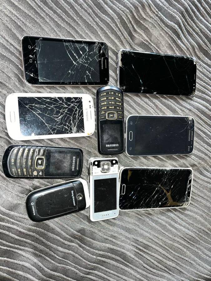 Box Load Cellphone and Tablets