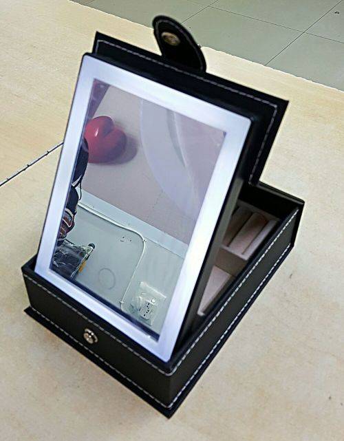 PORTABLE COSMETIC MIRROR WITH RECHARGEABLE LED LIT BORDER AND JEWELRY STORAGE BOX* BLACK