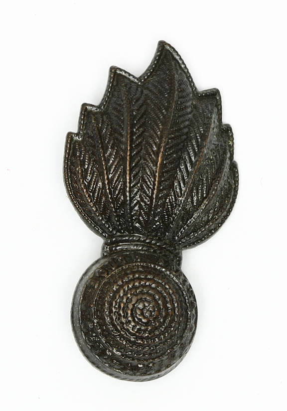 South African Artillery collar badge