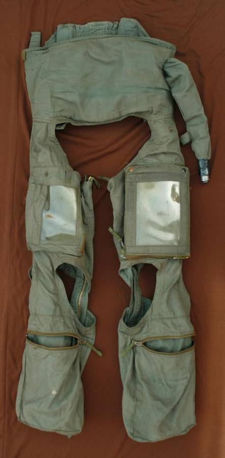 South African Air Force - Figther Pilot G-Suit (ex 1 Squadron Mirage F1 G-Suit)
