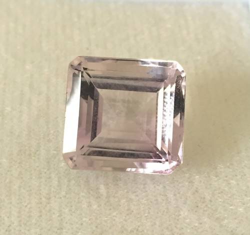 Magnificent 15.8 ct Emerald cut Kunzite
