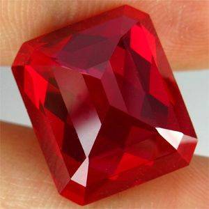 19.55 ct STUNNING OCTAGON CHECKERBOARD  TOPAZ - Natural Gemstone