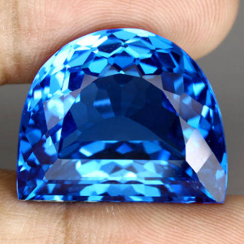 29.67 ct PRECIOUS! TOP SWISS BLUE HALF MOON TOPAZ Gemstone