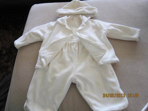 Brand new UK Designer Emile et Rose beauitful 4 piece outfit size 1-3 months