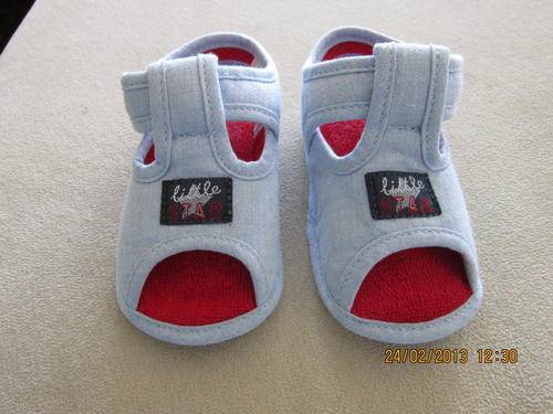 Brand new beautiful pram shoes by UK designer Mothercare in Size 1 or 17