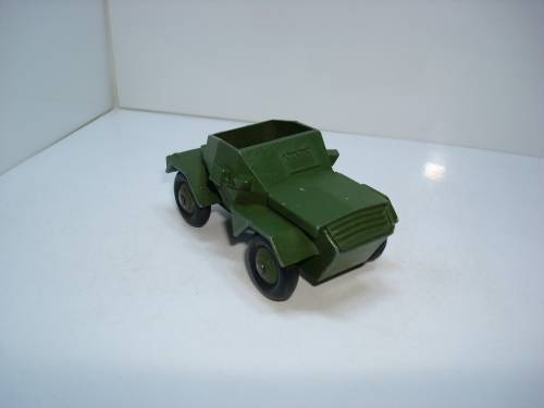 DINKY SCOUT CAR